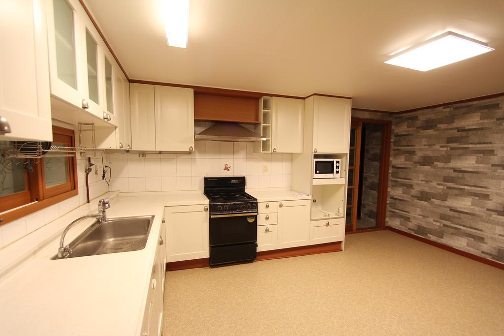 Twin Panda Guesthouse Сеул Екстер'єр фото
