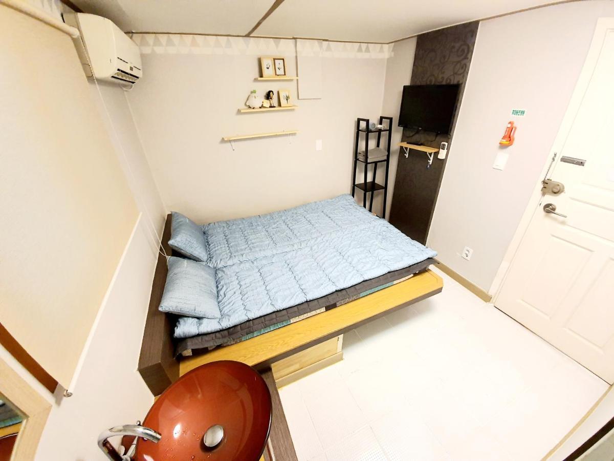 Twin Panda Guesthouse Сеул Екстер'єр фото