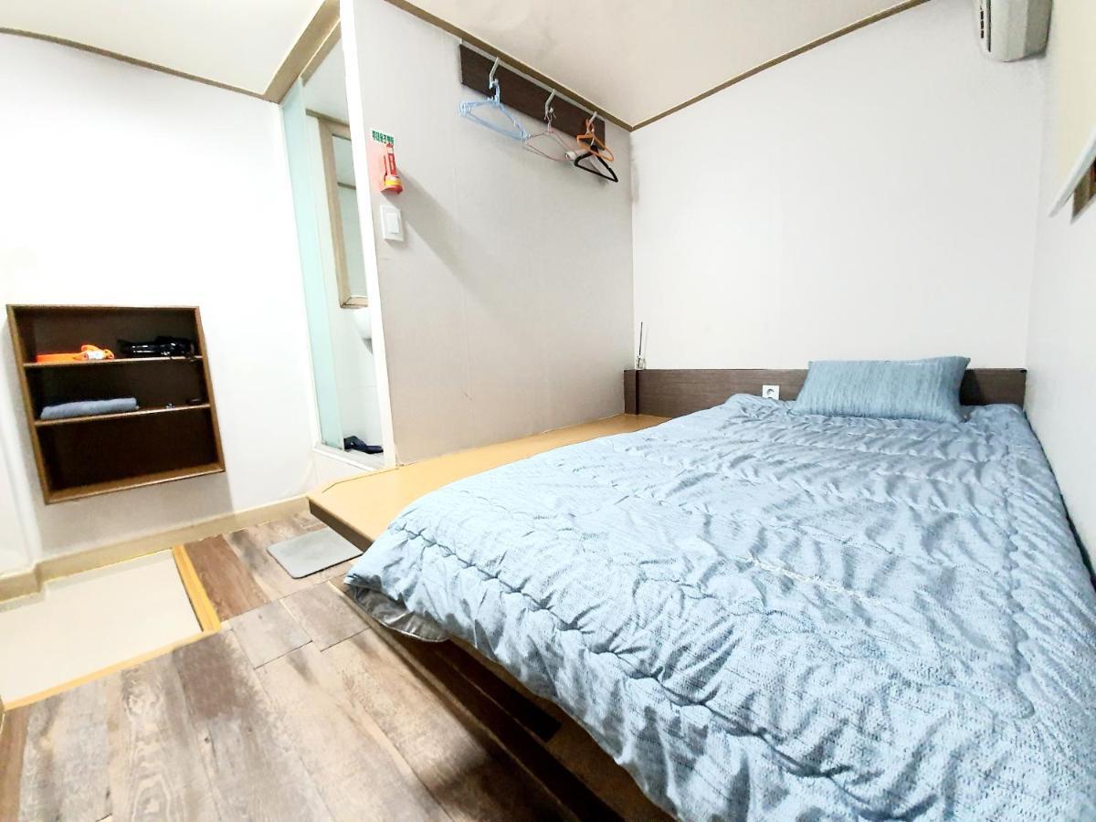 Twin Panda Guesthouse Сеул Екстер'єр фото