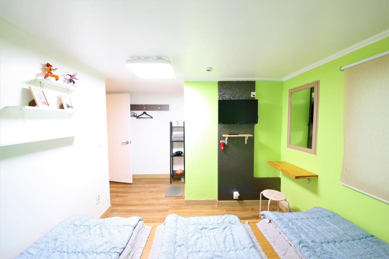 Twin Panda Guesthouse Сеул Екстер'єр фото