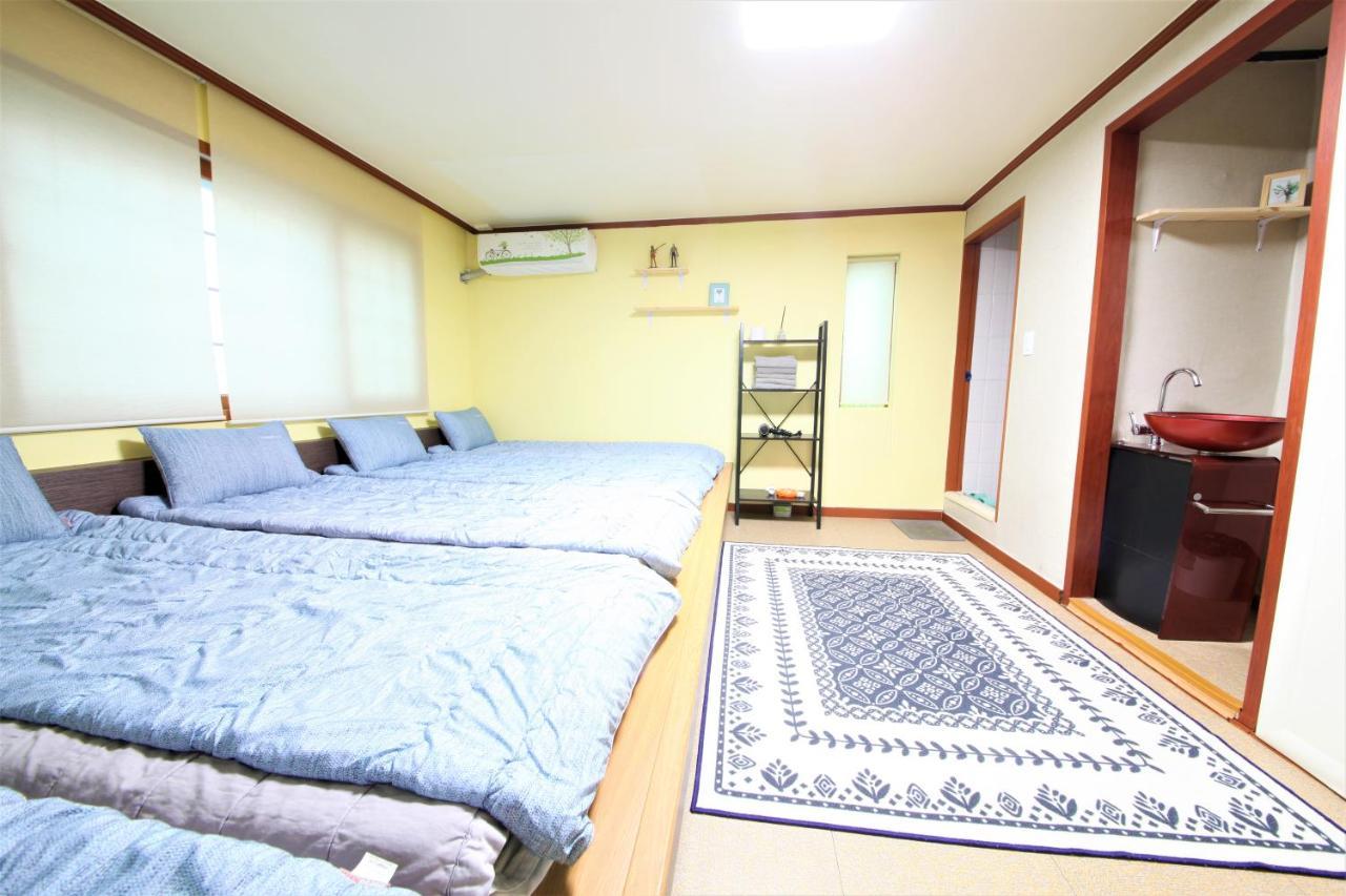 Twin Panda Guesthouse Сеул Екстер'єр фото