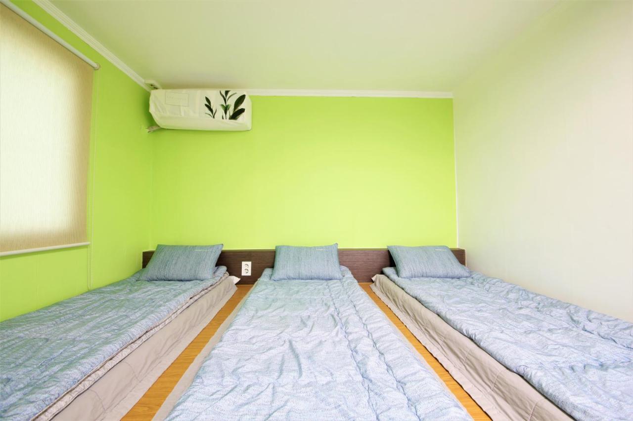 Twin Panda Guesthouse Сеул Екстер'єр фото